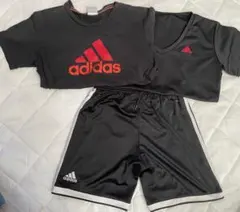 adidas Tシャツとショートパンツセット