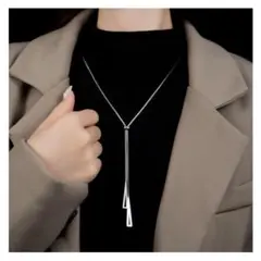 ネックレス　ロングネックレス　シルバー ラリエット キレイめ オフィス 軽量