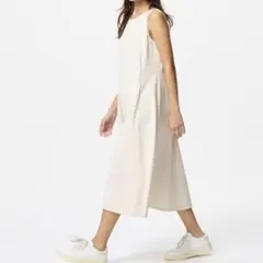 【UNIQLO】ウルトラストレッチワンピース/ノースリーブ/丈短め