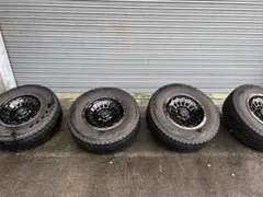 iceGUARD SUVG075 265/70R17 ホイールタイヤ4本セットのサムネイル