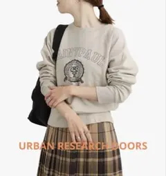 URBAN RESEARCH DOORS ロゴスウェット　グレージュ