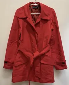 【美品】Dolce&Gabbana赤のトレンチコート 40のサムネイル