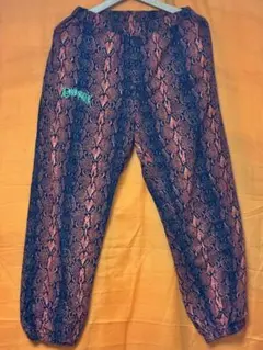 Item thumbnail for item 08f7495a-410f-46bb-a69d-aed2f00b40af