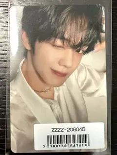 ZB1 ゼベワン ICONIK ギュビン　トレカ　ソニミュ 特典 白衣装　封入