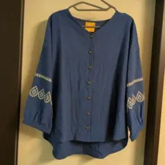 新品未使用　les OLIVADES ネイビー刺繍入七分袖シャツ　サイズ…３L