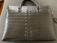 牛革　クロコダイル型押し