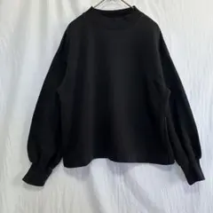 2026年最新】volumeスウェットプルオーバーの人気アイテム - メルカリ