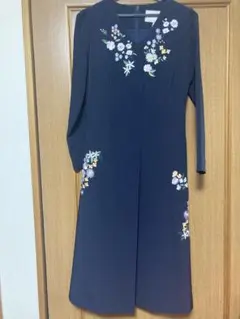 【新品　未使用　タグあり】　チェスティ　刺繍ワンピース　0サイズ　ネイビー