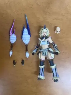 CFB モンスターハンター リボ 女剣士 キリンシリーズ