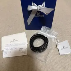 Swarovski ストーン付きブラックブレスレット