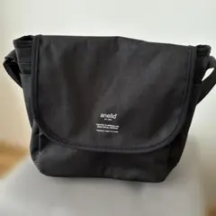 anello ブラック ショルダーバッグ