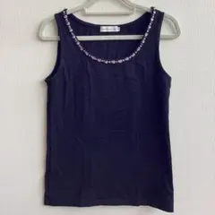 美品 アンタイトル 毛100% ネックレス付 ノースリーブ ニット 2 紺 