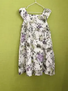 BeBe ◆花柄 半袖 ワンピースのサムネイル