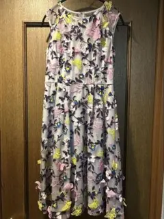 【最終お値下げ】刺繍パーティードレス グレー