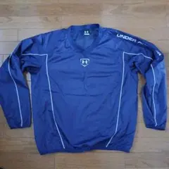 UNDER ARMOUR ネイビー Vネック 長袖ウェア MD