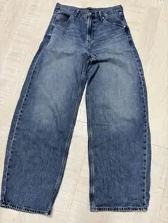 UNIQLO バギーカーブジーンズ　26