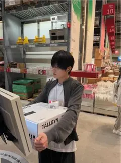 （ボイプライジョン着用）DIESEL グレイン・マーティンス ジップアップ