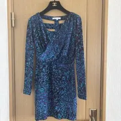 BCBG 青紫模様の長袖ワンピース.チュニックにも。