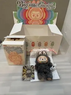 ⭐︎【ラブブ】【正規品】【シークレット】 2025年最新】popmart labubu シークレットの人気アイテム - メルカリ