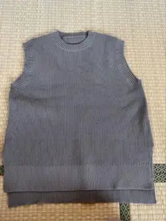 無印良品　ベージュ　ベスト M