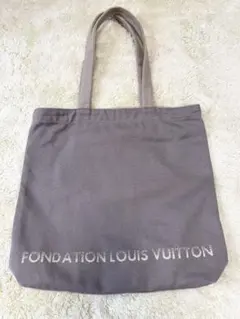LOUISVITON美術館 限定トートバッグ フォンダシオン ルイヴィトンのサムネイル