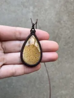 フォッシルコーラル　マクラメアクセサリー