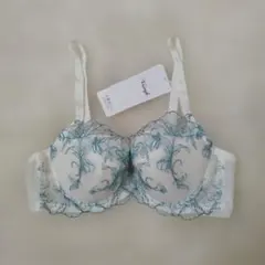 トリンプ　天使のブラ　スリムライン　C80　634　M015 定価7150円のサムネイル