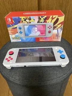 Nintendo Switch NINTENDO SWITCH LITE ザシ…