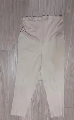 UNIQLO スマートアンクル　マタニティパンツ ベージュ M