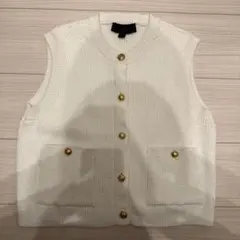 ZARA ホワイトリブベスト ゴールドボタン