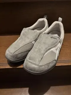 ASICS 室外用スリッポンシューズ グレー サイズ: 27.0cmのサムネイル