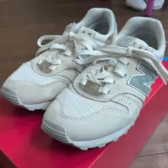 new balance 373 ホワイト/グレー 23.5cm