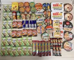 i*i様 カップラーメン、お菓子ドリンク詰め合わせ