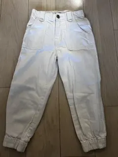 ZARA ホワイトデニムパンツ　122cm