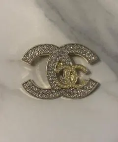 coco chanel style ヴィンテージ　ブローチ　ゴールド