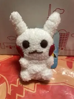 IT'S DEMO ポケモン ピカチュウ 雪だるま ぬいぐるみ マスコット新品