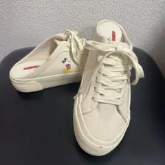 Item thumbnail for item 77286493-7380-46cd-98ab-2f6b8ac78d55