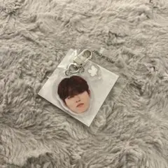 TREASURE 顔アクキー　ジョンウ