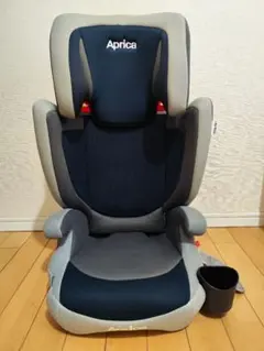 ジュニアシート