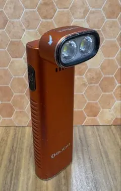 OLIGHT Wireless Charger ペルン3 充電ケース オレンジ - メルカリ