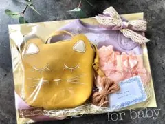 ⁎⋆*﻿出産祝い⁎⋆*﻿女の子　ギフトセット　ねこさんのポシェット