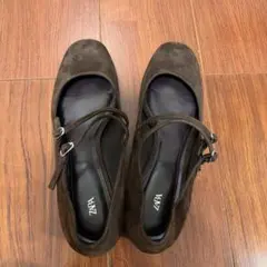 ZARA ブラウン スエード パンプス