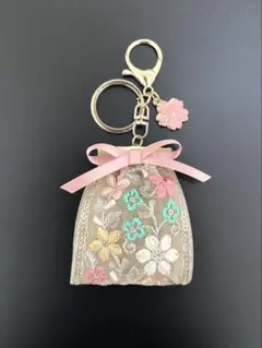 【⠀インド刺繍/チャーム 】 ・ハンドメイド ・インド刺繍 ・バックチャーム