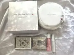 ジルスチュアート　2018クリスマスコフレ　ホワイトラブストーリーコレクション