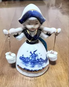 オランダ風少女像 陶器製ベル型置物