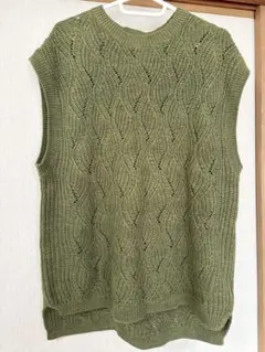 【LOWRYS FARM】オリーブグリーン ケーブル編み ニットベスト