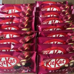 キットカット❣️キットカットオトナの甘さ ダブルベリー＆ナッツ18袋❣️チョコお菓子のサムネイル