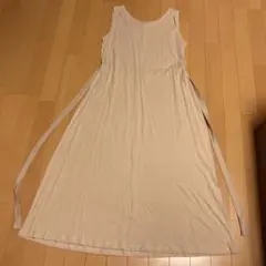 イーハイフンワールドギャラリー　ロングワンピース　ベージュ