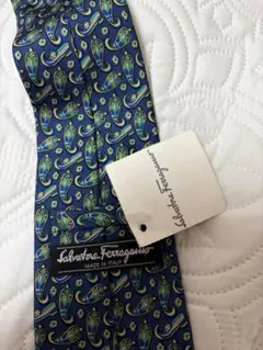 【未使用タグ付き】Salvatore Ferragamo ペイズリー柄 ネクタイのサムネイル