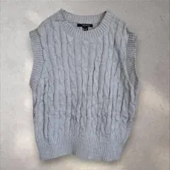 FOREVER21 ケーブル編みニットベスト グレー M 重ね着